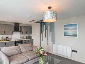 Apt 5 Hunter's Quay